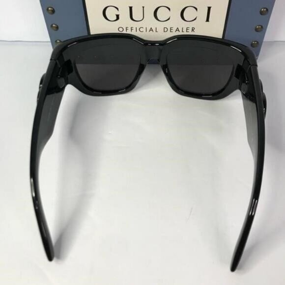 New 100% Authentic Gucci Grey Square Ladies Sunglasses GG1545S 001 - Picture 10 of 11